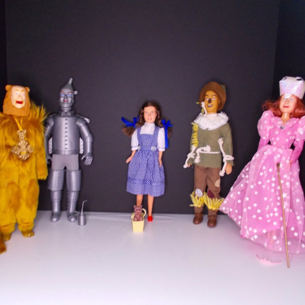 1988 Wizard of Oz Multi Toys Corp Dolls + Puzzle, Mini Figs, Pop Up Book